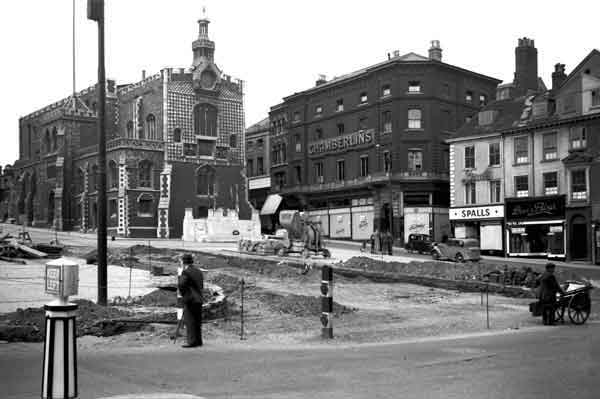 June 1938. Market area extended at foot of Gaol Hill