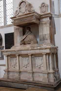 Monument Francis Wyndham