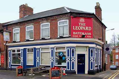 Leopard, Bull Close