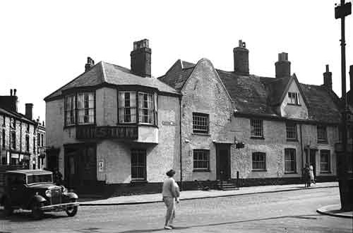 Temple Bar, Unthank Road